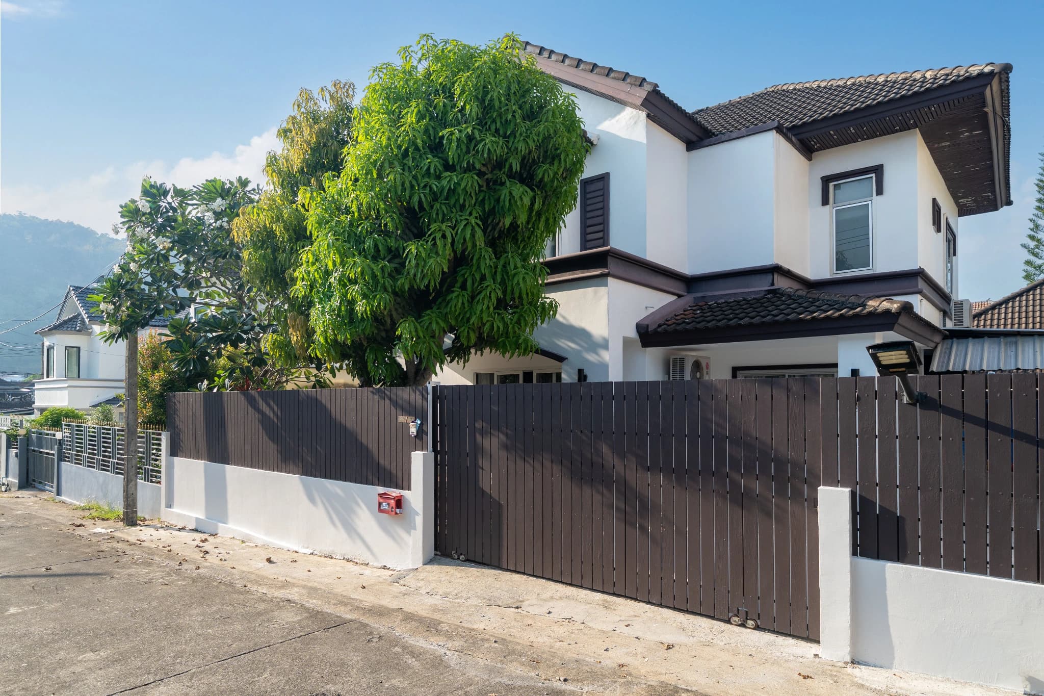 4 bedroom house for rent -