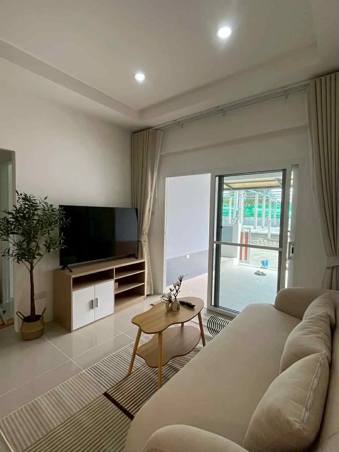 2 bedroom house for rent The Avenue Village - photo 5