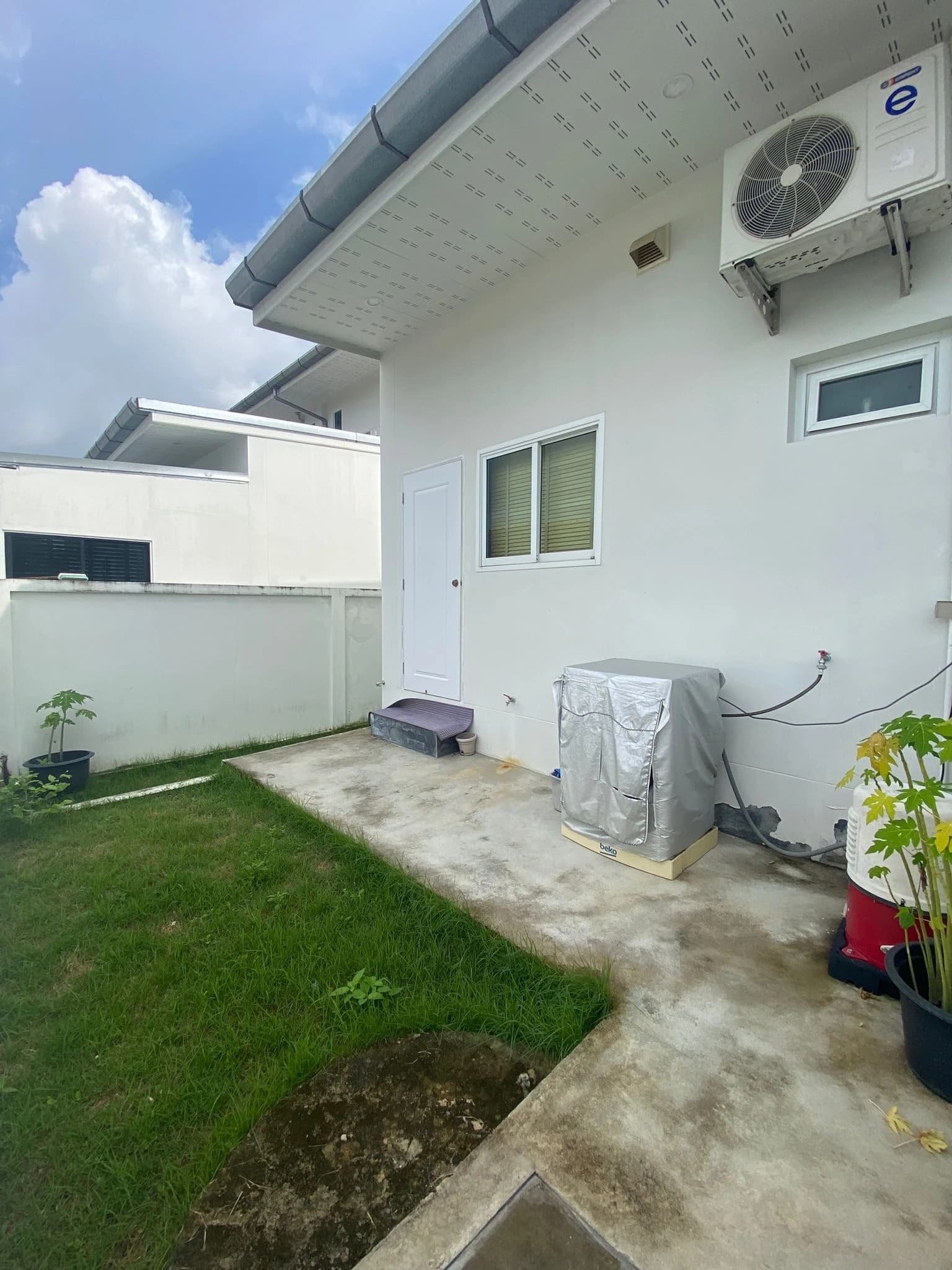 2 bedroom house for rent Modern Life Si Sunthon - photo 5