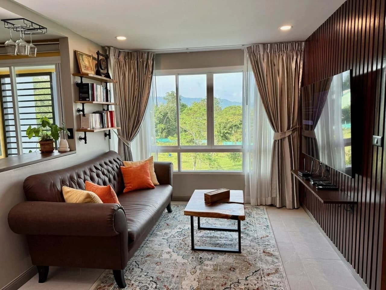 2 bedroom condo for rent Plus 2 Condo