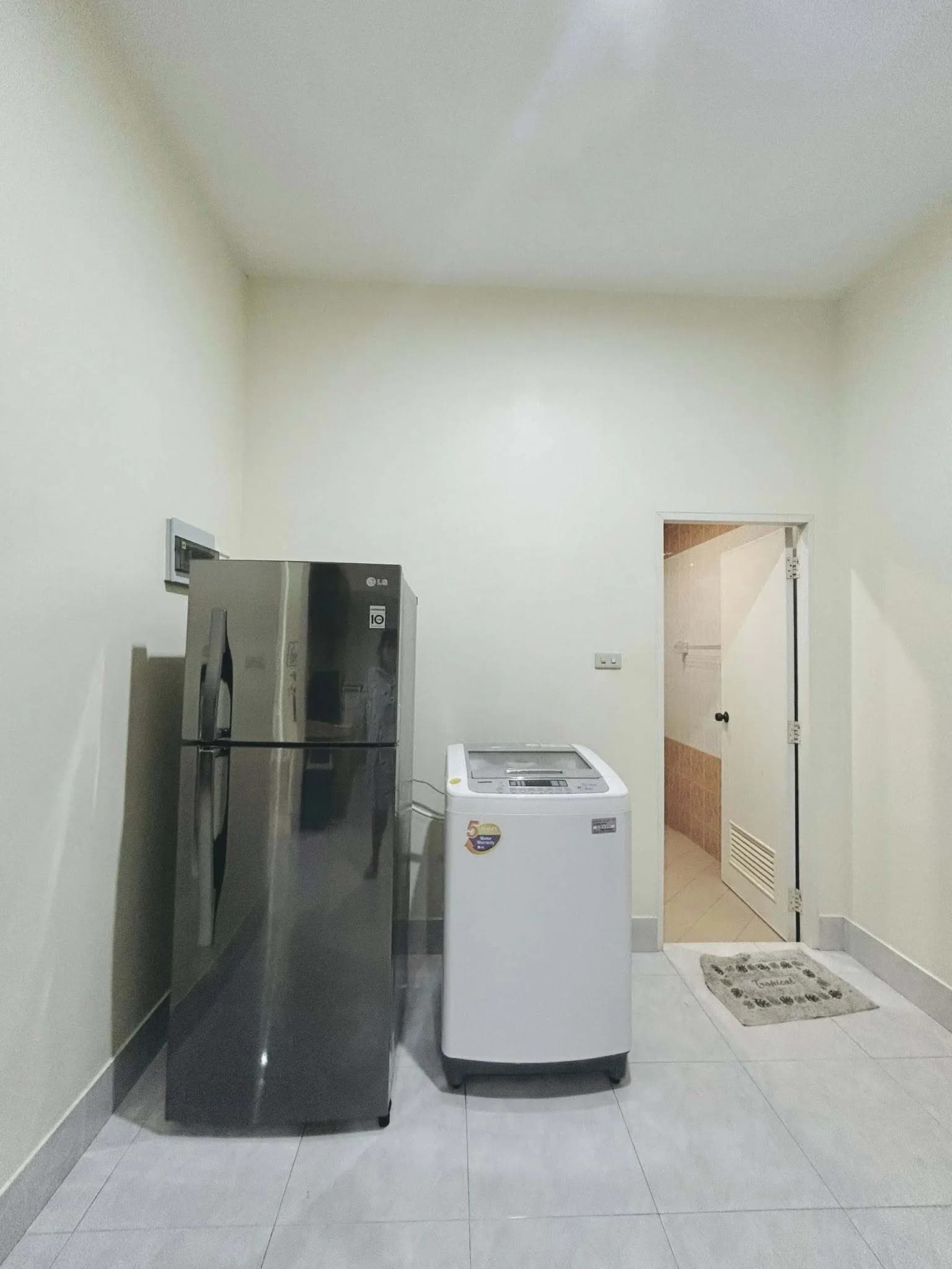 3 bedroom house for rent - - photo 4