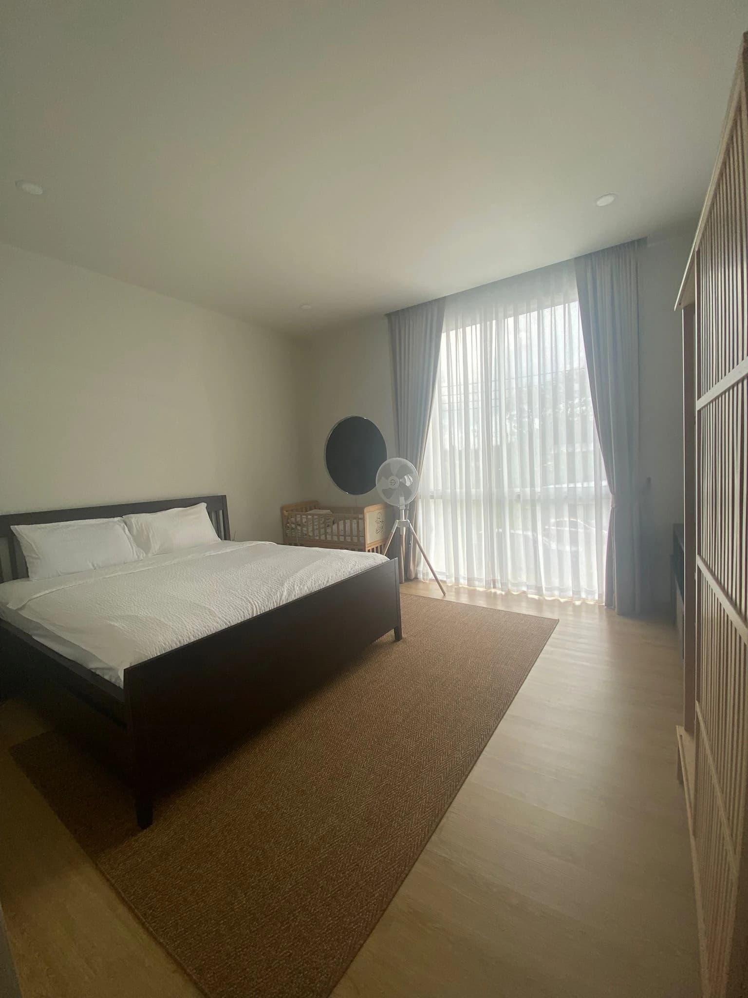 2 bedroom house for rent Modern Life Si Sunthon - photo 2