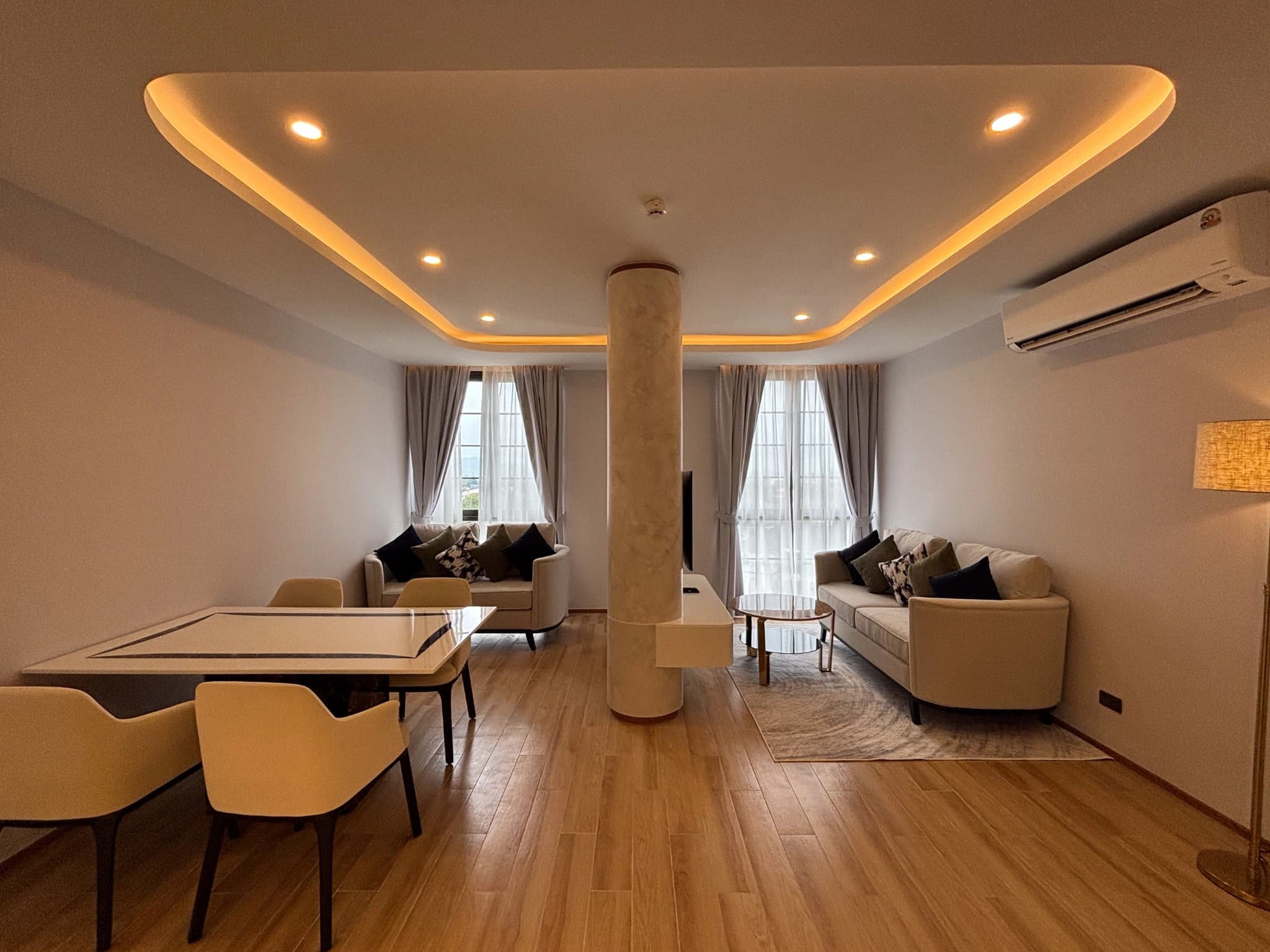 2 bedroom condo for rent Above Element - photo 3