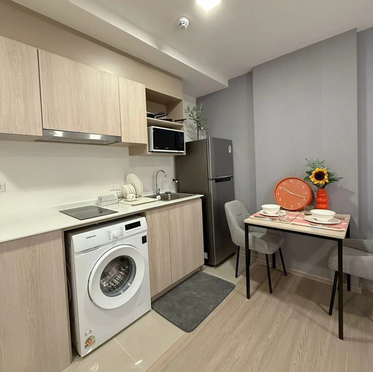 2 bedroom condo for rent The Base Bukit - photo 2